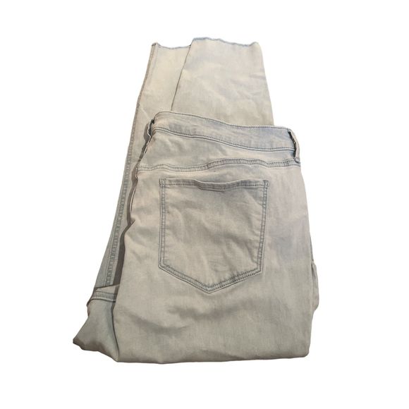 Old Navy Rockstar Super Skinny Ankle Size 18 Jeans Denim - Picture 2 of 2